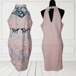 Kimcine Curve High Neck Lace Dress
